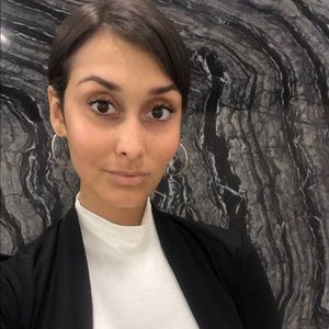 Meet your Posher, Ashley